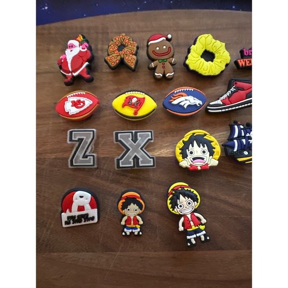 19 One Piece Anime Christmas Shoe Charms Multiple Characters Fits Crocs - Picture 2 of 4